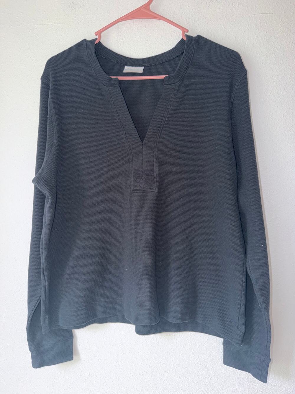Womens Columbia Classic Black Waffle Knit Long Sleeve V-Neck Thermal Top Size XL